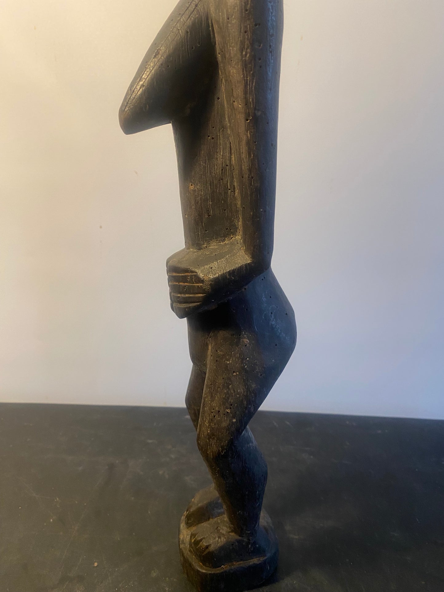 BAOULE, Côte d'Ivoire. Bois sculpté. Statue femme. Haut.: 50 cm.